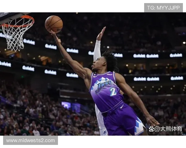 基德谈浓眉手指受伤后失误 马卡上篮得分应先犯规止血